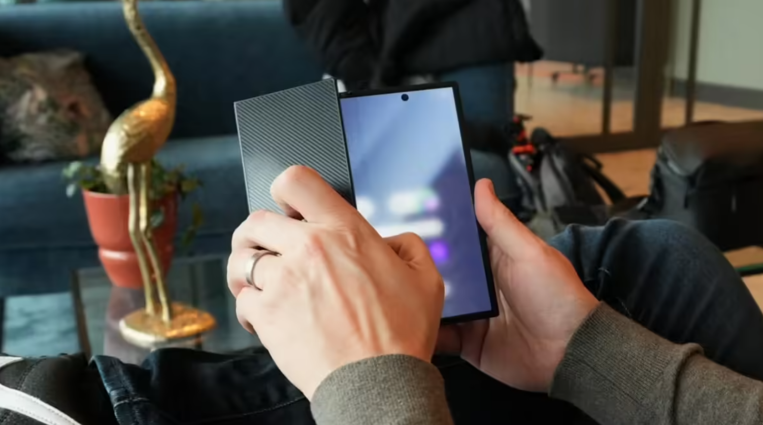 不死心！曝三星Galaxy Z TriFold 2已
