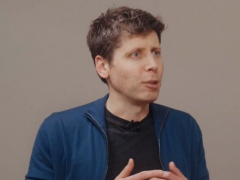 奥特曼一边怕AI被少数人垄断，一边自己就是那个“少数人”