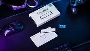 致态公布《影之刃零》联名礼盒,内含 TiPlus9100 固态硬盘