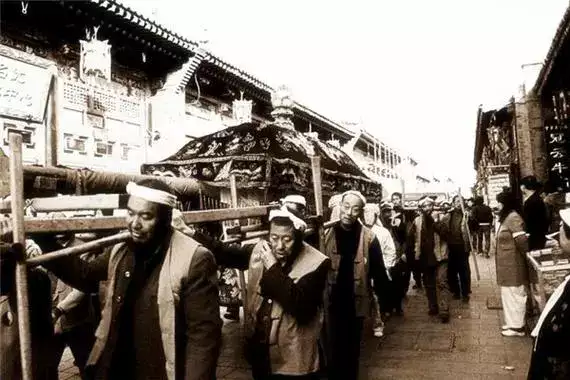 2024年宜下葬的日子 最佳安葬日查询