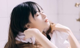十二星座女喜欢一个人的表现