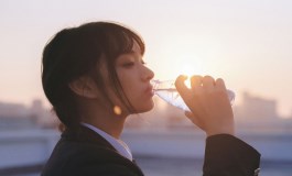十二星座面对爱情时最害怕…